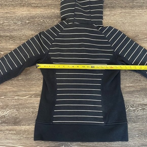 Lululemon Striped Navy Scuba Jacket Size 10 - Picture 8 of 9